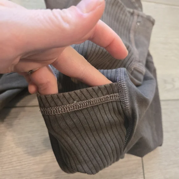 Aerie OG Brown High-Waisted Leggings - Picture 7 of 7